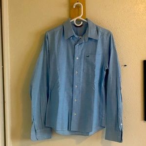 Hollister men’s light blue denim button up. Size S